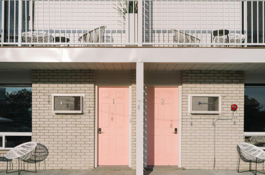 The June Motel, Prince Edward County Picton Luaran gambar